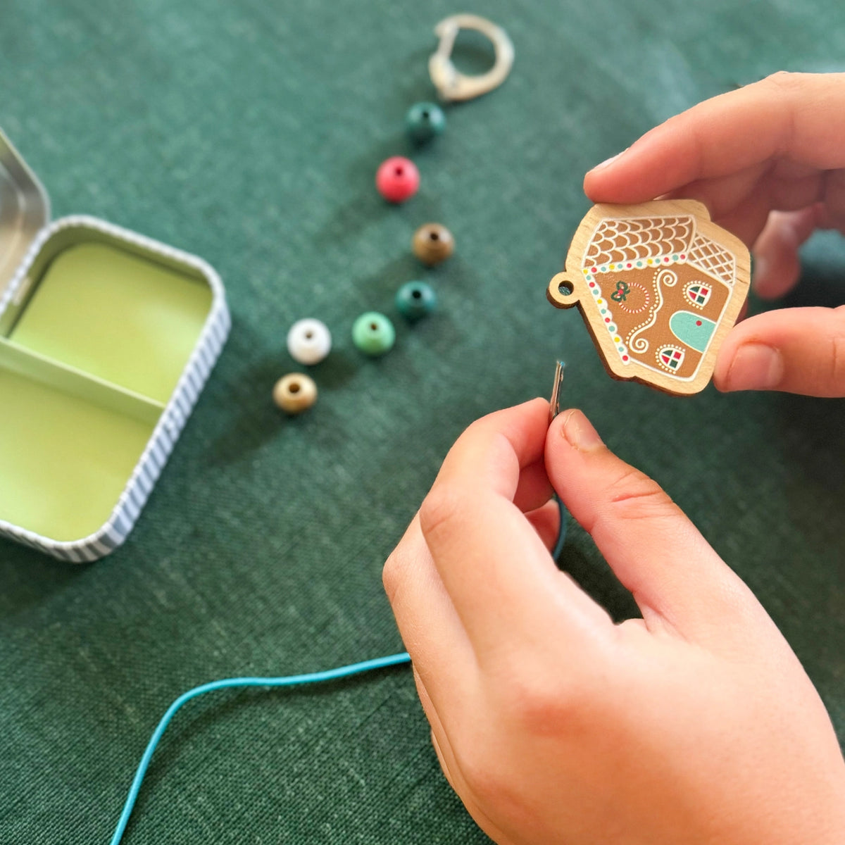 Make a Gingerbread House Keyring