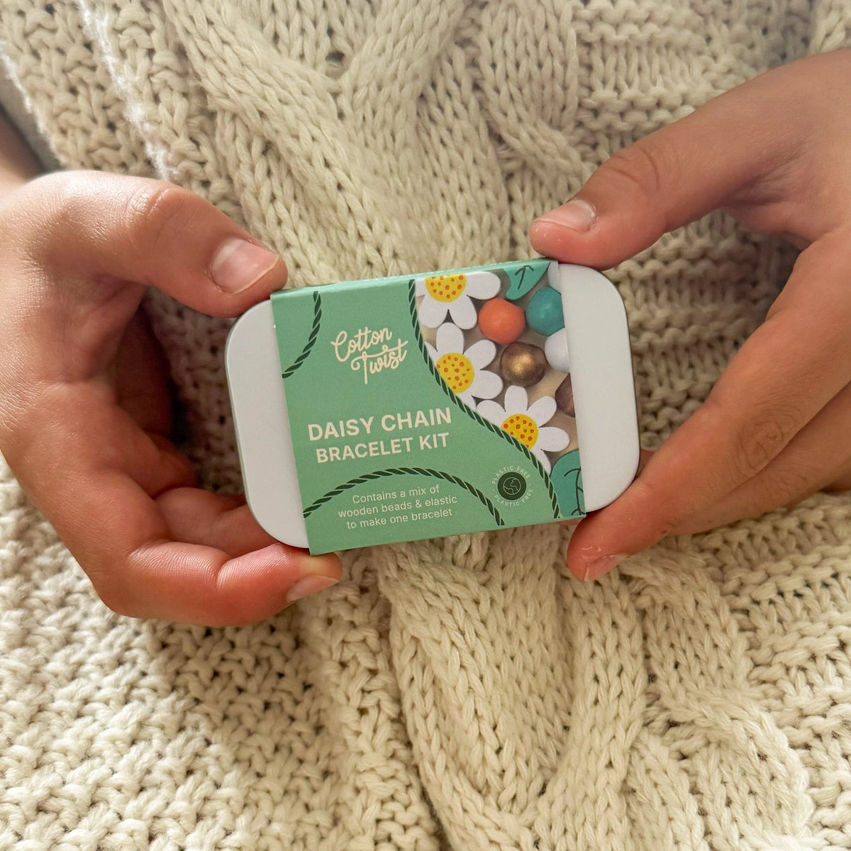 Make a Daisy Bracelet