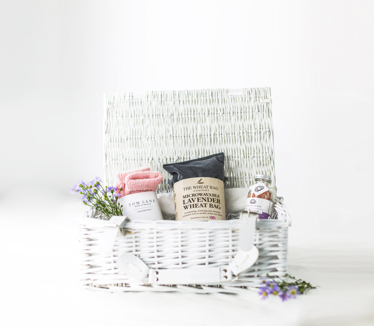 Card &amp; Hamper Basket or Box - THIS IS REQUIRED!