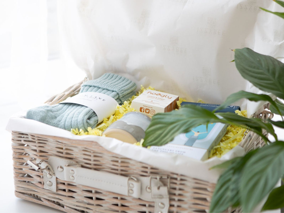 Make Your Own Christmas Gift Hamper