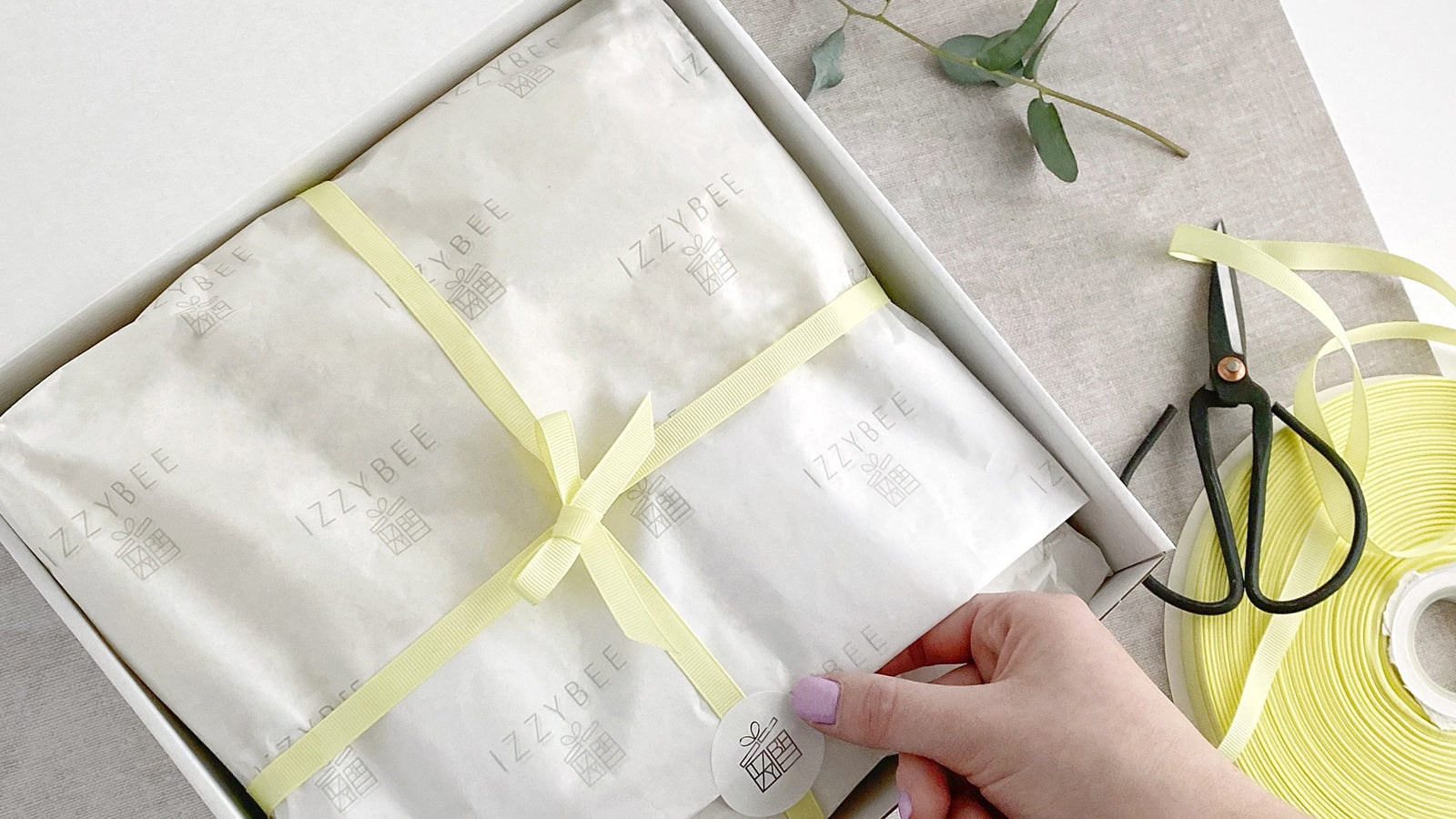 IzzyBee British Gift Hampers