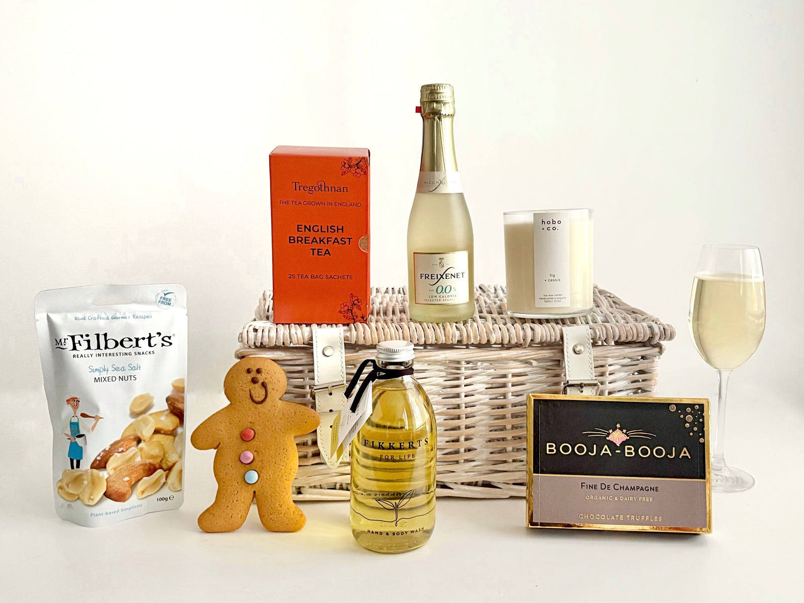 Vegalicious Luxury Vegan Gift Hamper with food and self care pamper treats. Unisex for men and women. With English breakfast tea,truffles, gingerbread, nuts, candle, handwash