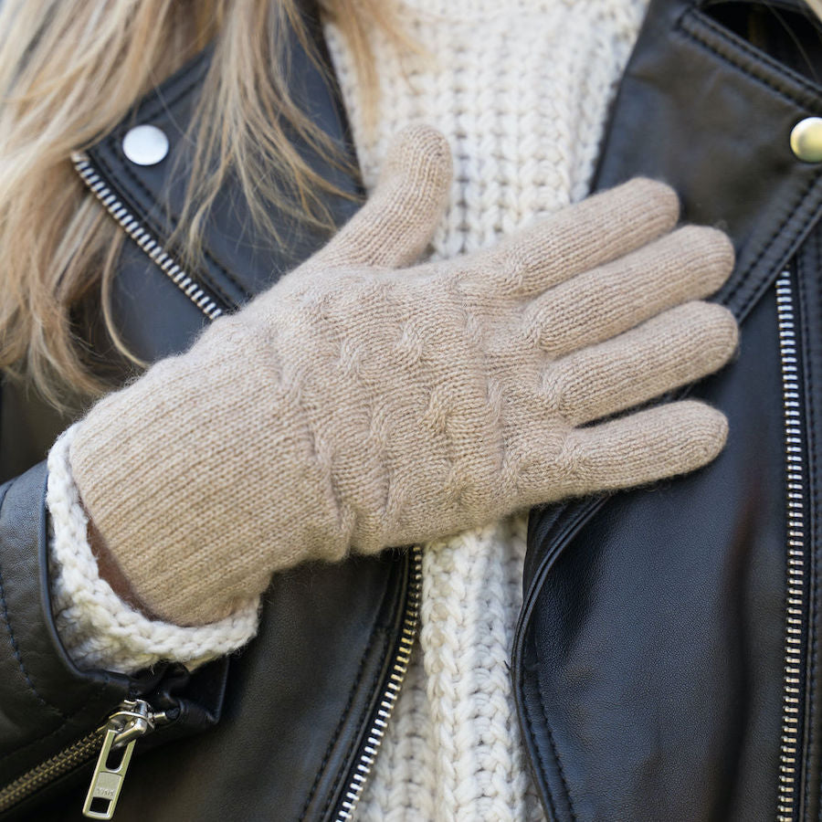 Cable Knit Cashmere Gloves Fawn