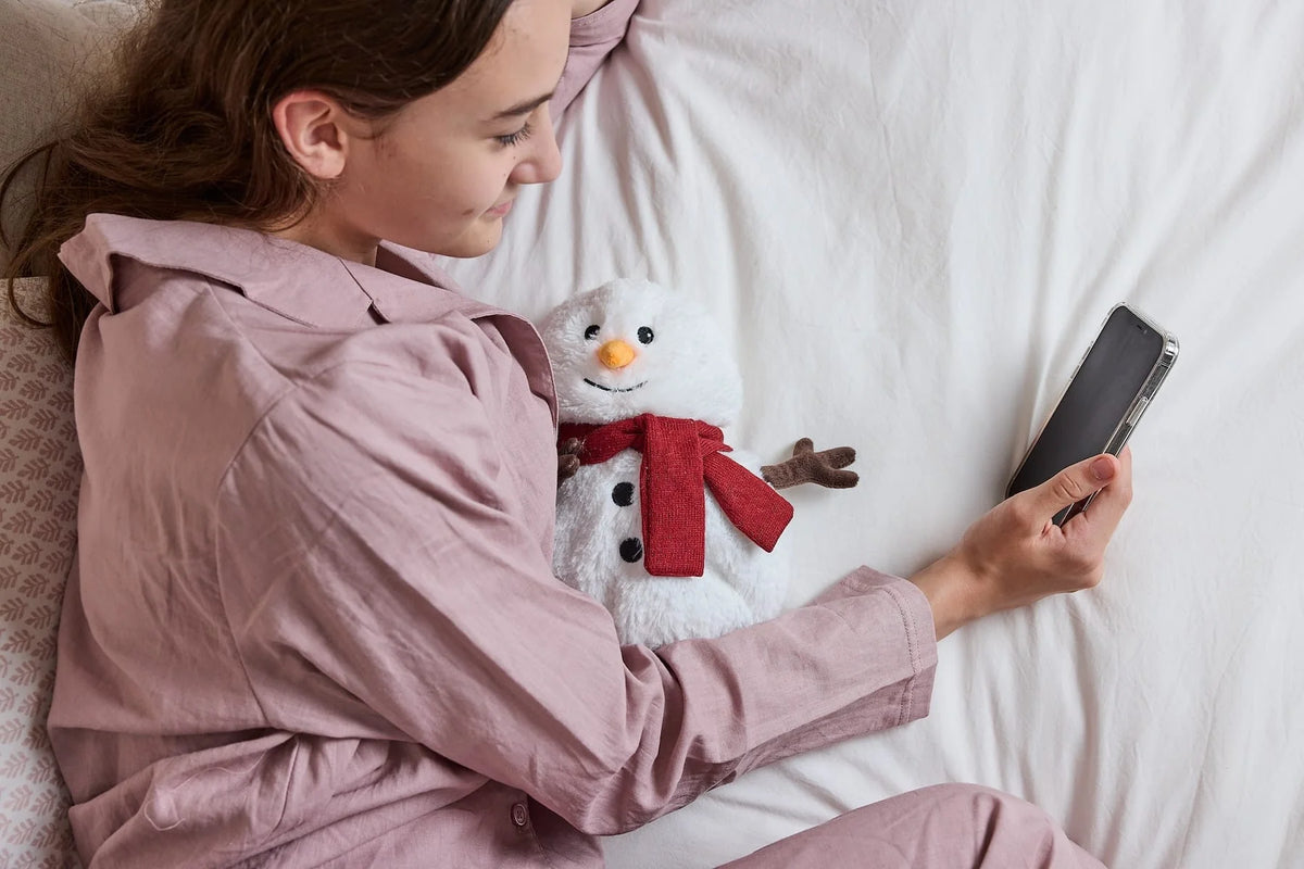 Heatable Cuddly Snowman