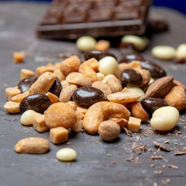 Salted Caramel Chocolate Nut Mix (Gl)