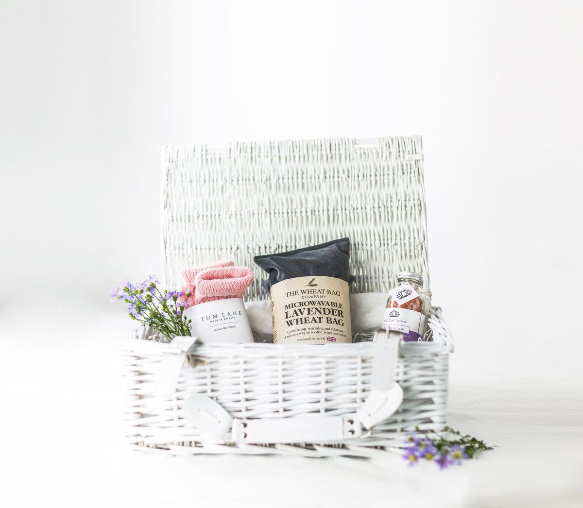 Optional white willow hamper basket