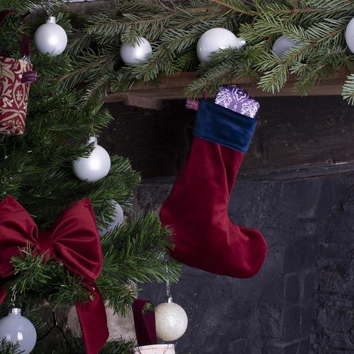 Velvet Stocking - Claret